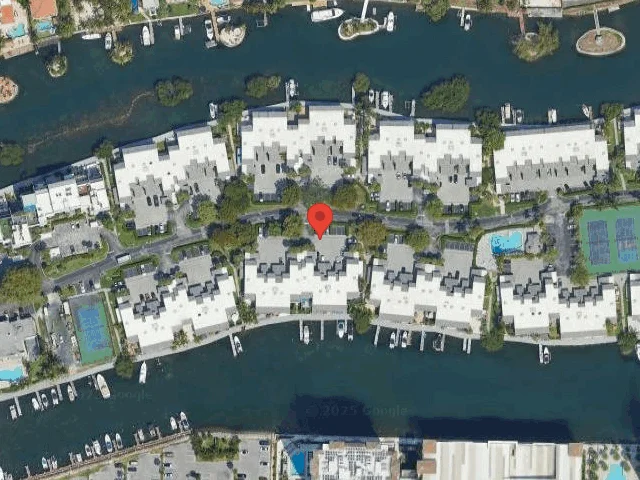 House image located at North Miami Beach, FL 33160