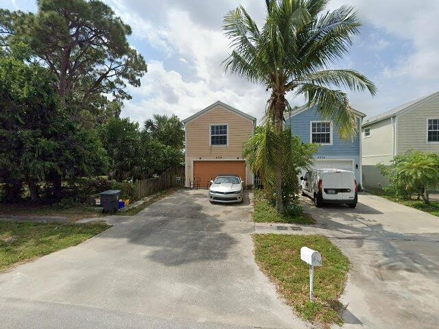 House image located at Lake Worth, FL 33461