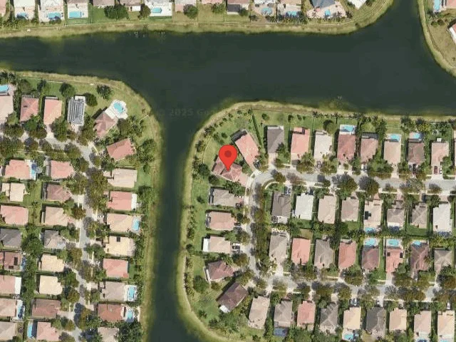 House image located at Hollywood, FL 33027