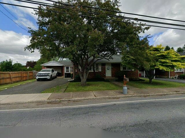 House image located at Alburtis, PA 18011