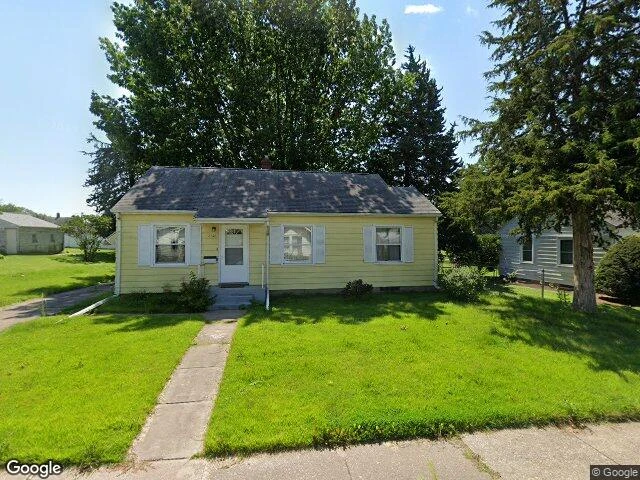 House image located at Rock Island, IL 61201