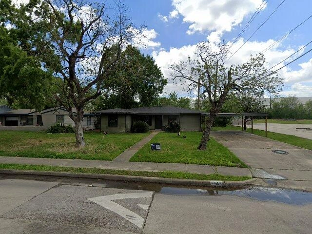House image located at Houston, TX 77021