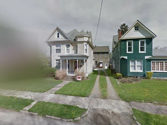 House image located at Newark, OH 43055
