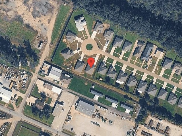 House image located at Saginaw, MI 48601