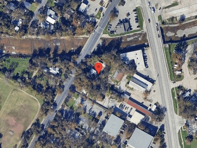 House image located at Aurora, IL 60506