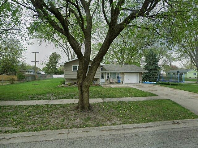 House image located at Aurora, IL 60506