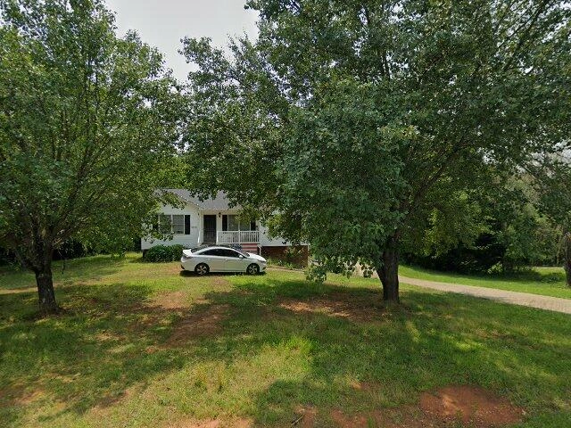 House image located at King, NC 27021