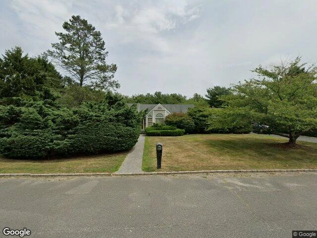 House image located at Manorville, NY 11949