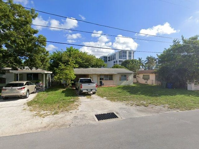 House image located at Hallandale, FL 33009