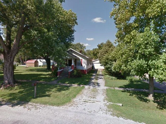 House image located at Elkville, IL 62932