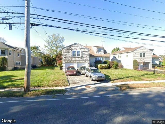 House image located at Cedarhurst, NY 11516