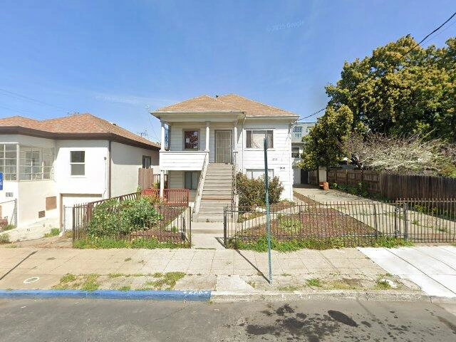 House image located at Emeryville, CA 94608