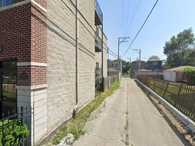 House image located at Chicago, IL 60653