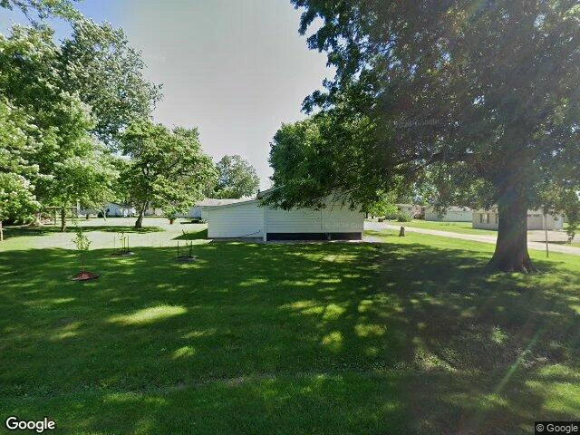 House image located at Nokomis, IL 62075