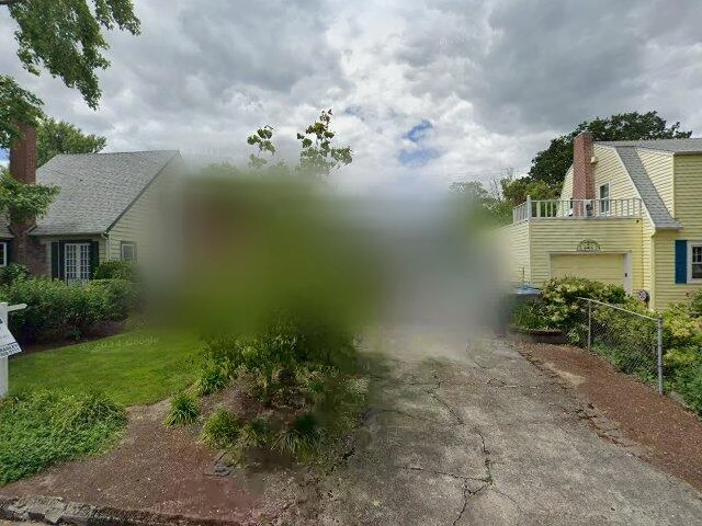House image located at Salem, OR 97301
