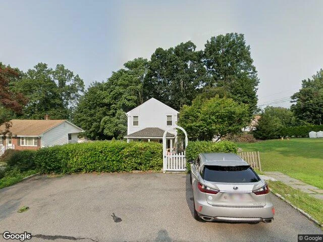 House image located at Mahopac, NY 10541