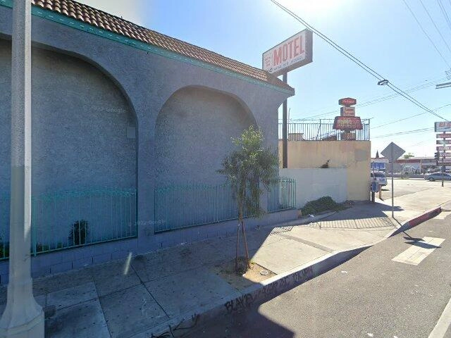 House image located at Louisville, KY 40215