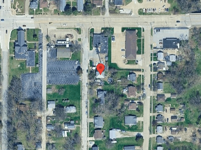 House image located at Davenport, IA 52803