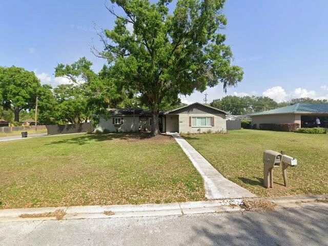 House image located at Valrico, FL 33594