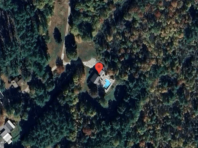 House image located at Auburn, ME 04210