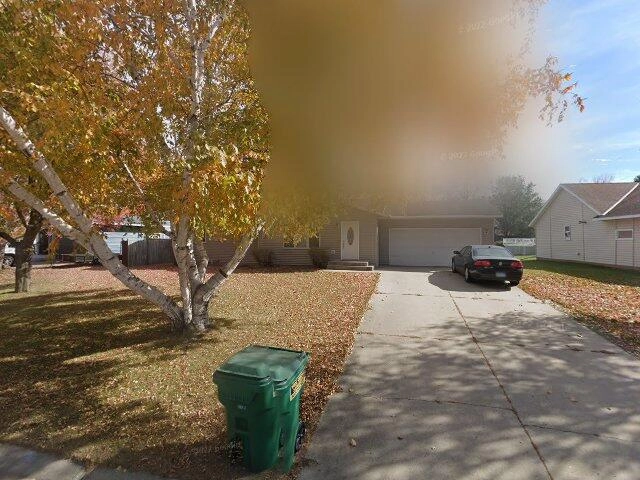 House image located at Willmar, MN 56201