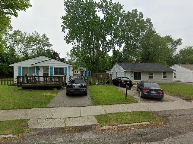 House image located at Plainwell, MI 49080