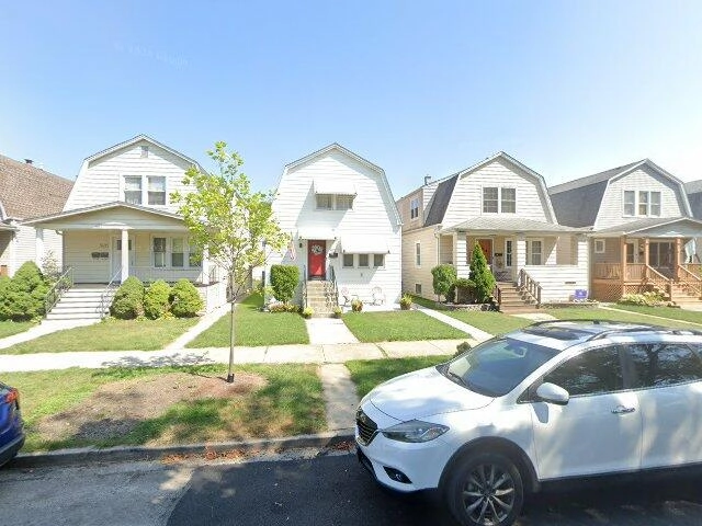 House image located at Chicago, IL 60646