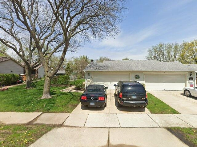 House image located at Woodridge, IL 60517