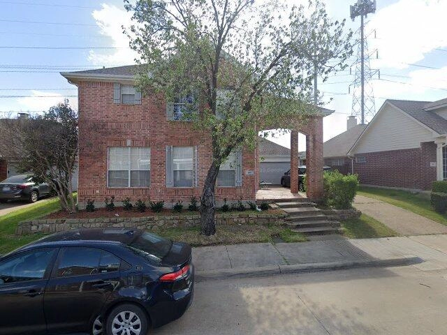 House image located at Irving, TX 75063