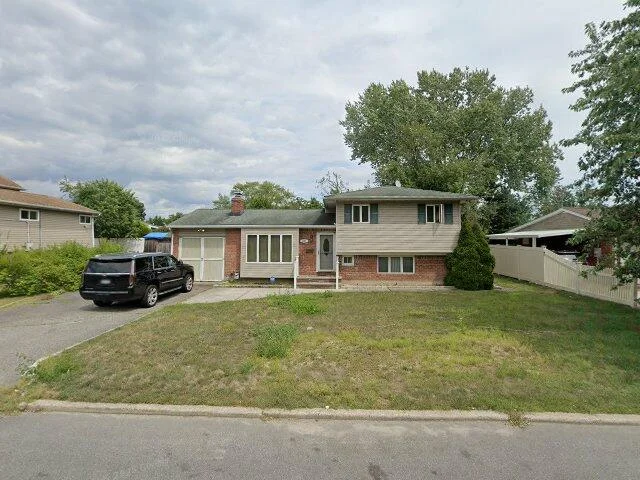 House image located at Deer Park, NY 11729