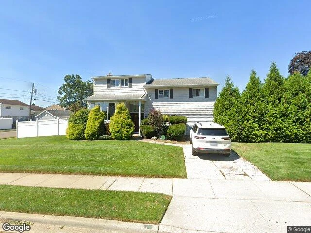 House image located at Massapequa, NY 11758