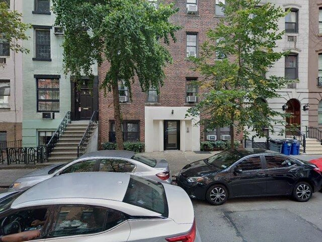 House image located at New York, NY 10016