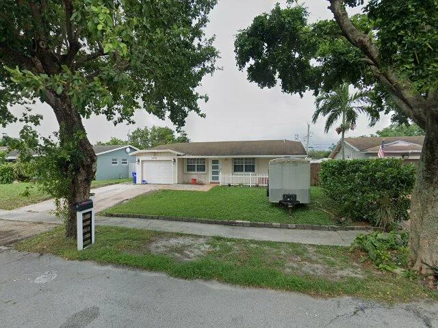 House image located at Hollywood, FL 33024