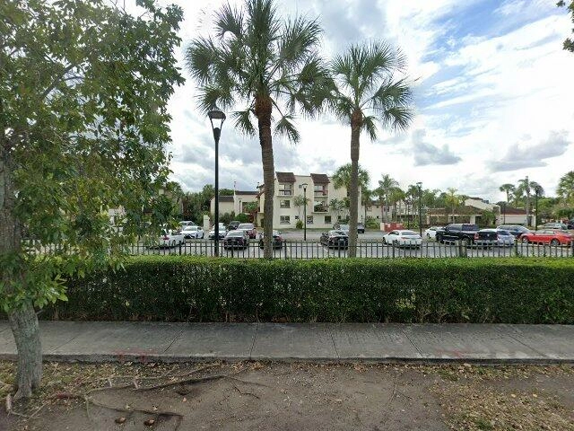House image located at Miami, FL 33193