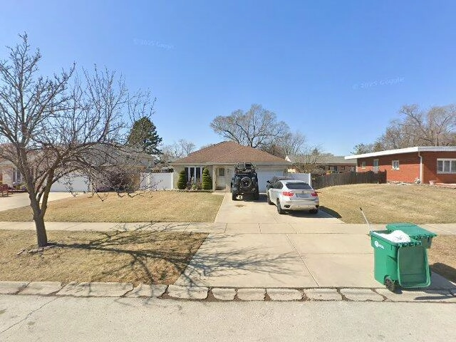 House image located at Burbank, IL 60459