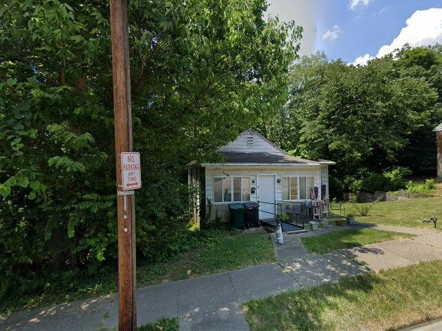 House image located at Cincinnati, OH 45211