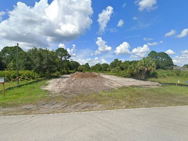 House image located at North Port, FL 34291