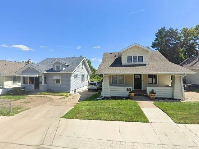 House image located at North Chicago, IL 60064