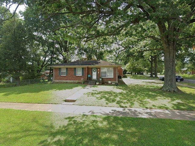 House image located at Louisville, KY 40218