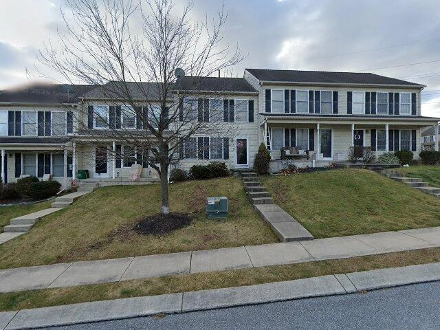 House image located at Mount Joy, PA 17552