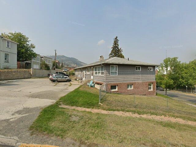 House image located at Altamont, IL 62411