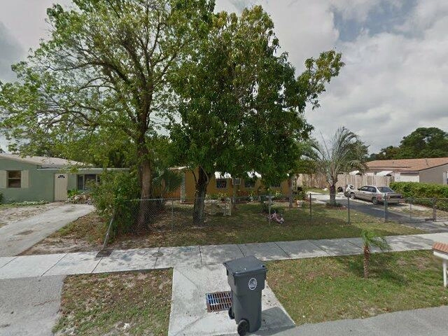 House image located at Hollywood, FL 33023