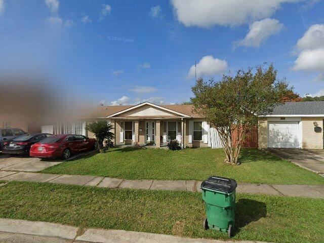 House image located at Gretna, LA 70056
