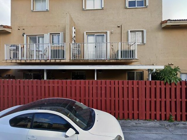 House image located at Hialeah, FL 33018