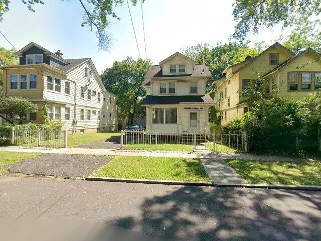 House image located at Newark, NJ 07112