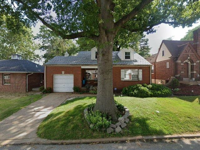 House image located at Saint Louis, MO 63121
