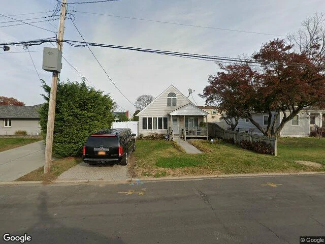 House image located at Lindenhurst, NY 11757
