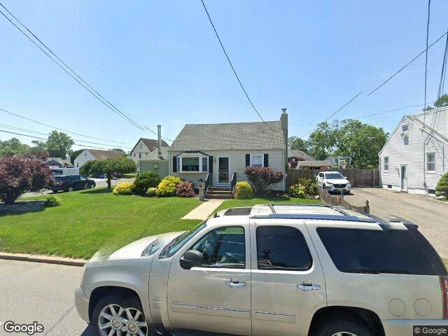 House image located at Spotswood, NJ 08884