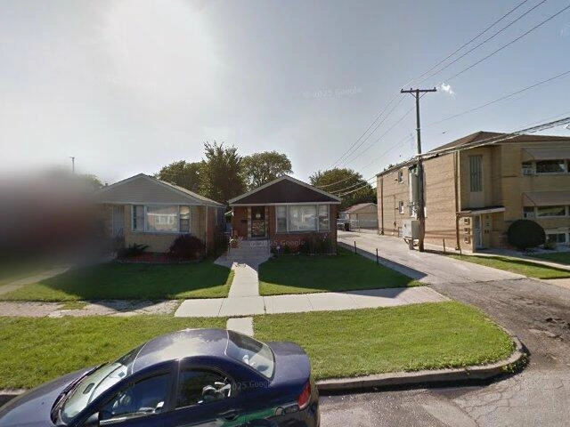 House image located at Chicago, IL 60652