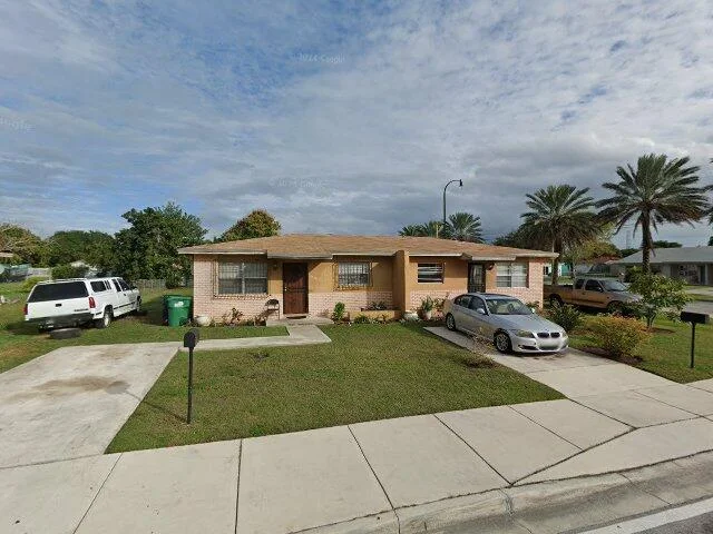 House image located at Miami, FL 33157